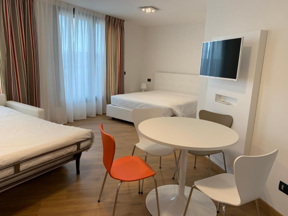 Aparthotel Bb Isola 2*